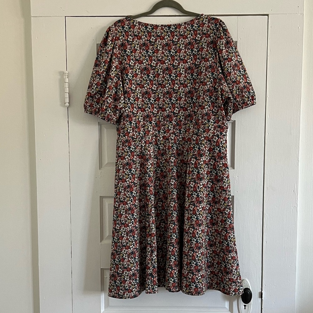 Torrid floral dress - Picture 5 of 5